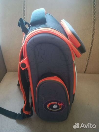 Ранец школьный ортопедический новый