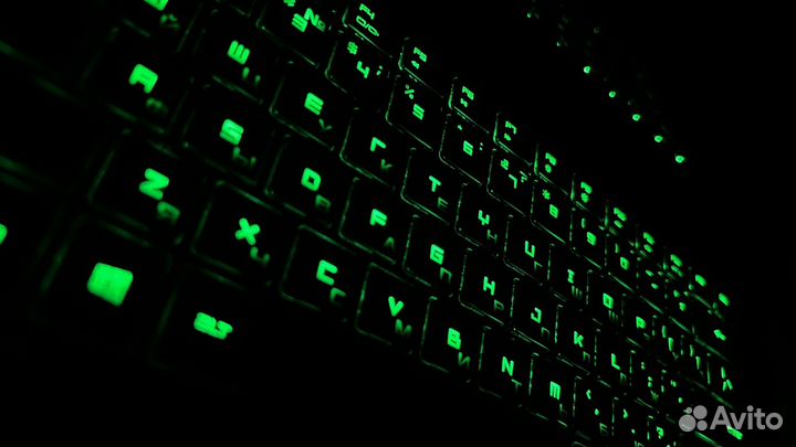 Rayzer ноут gtx870 / i7 8cpu / 512m2 / 8ddr3 / 4k