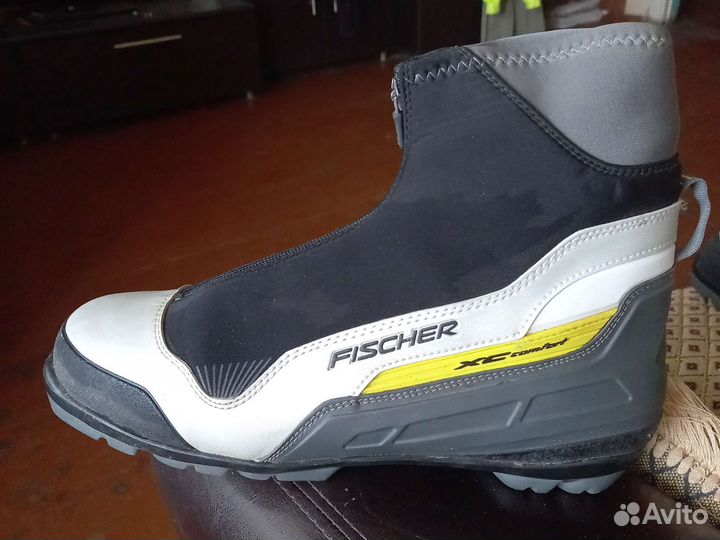 Лыжные ботинки fischer