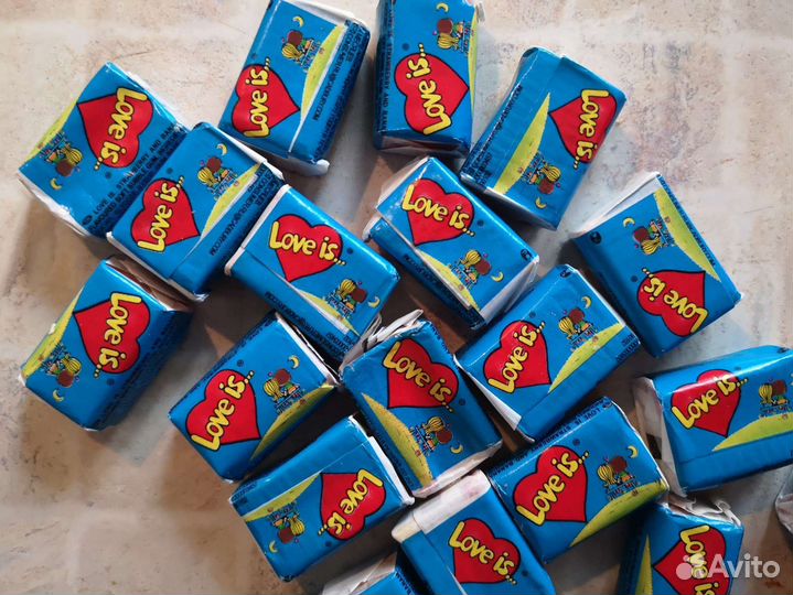 Жвачка love is 35 штук