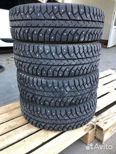 Bridgestone Ice Cruiser 7000S 175/65 R14 82T