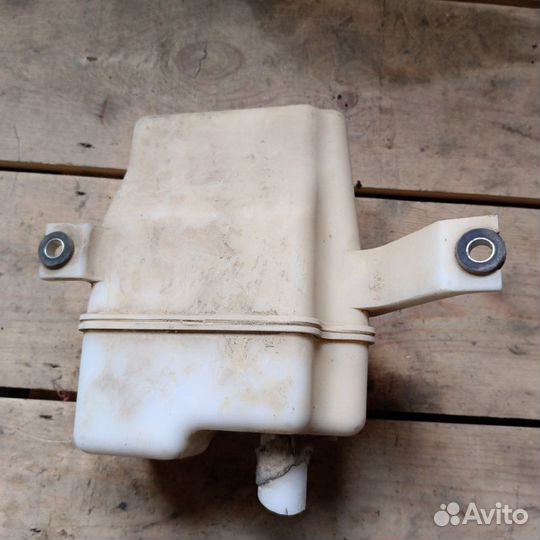 Резонатор воздушного фильтра Toyota Rav 4 30 2.0