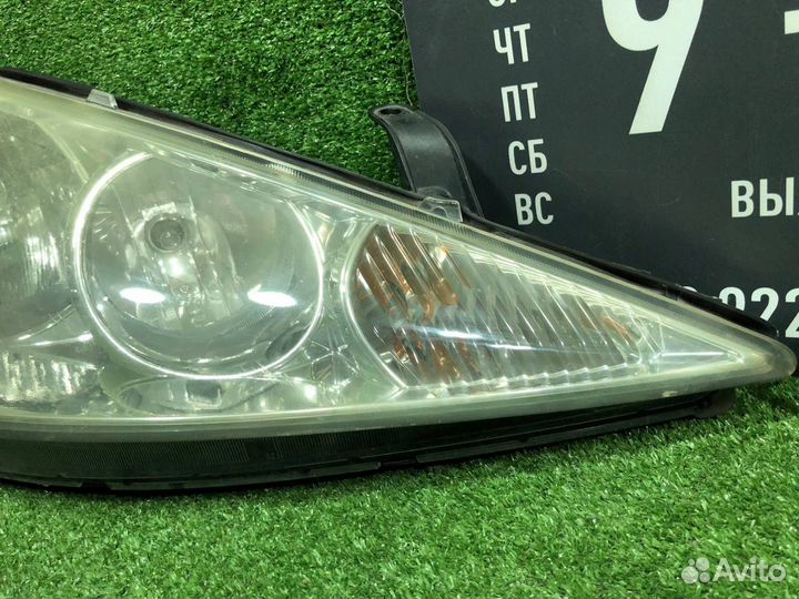 Комплект фар передний Toyota Estima ACR40