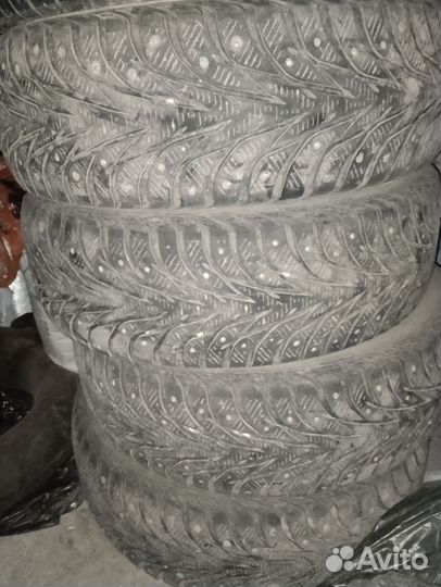 Yokohama Ice Guard Stud IG55 215/60 R17