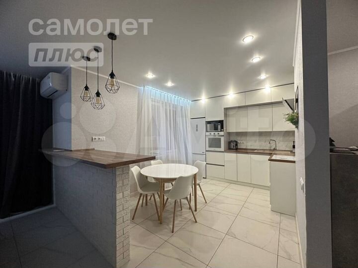 3-к. квартира, 92 м², 7/16 эт.