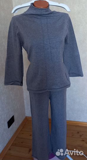 Костюм трикотажный брачный 44 размер