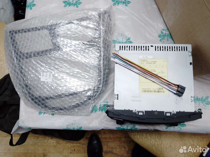 Продам штатную магнитоллу