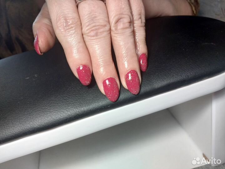 Модель на маникюр наращивание