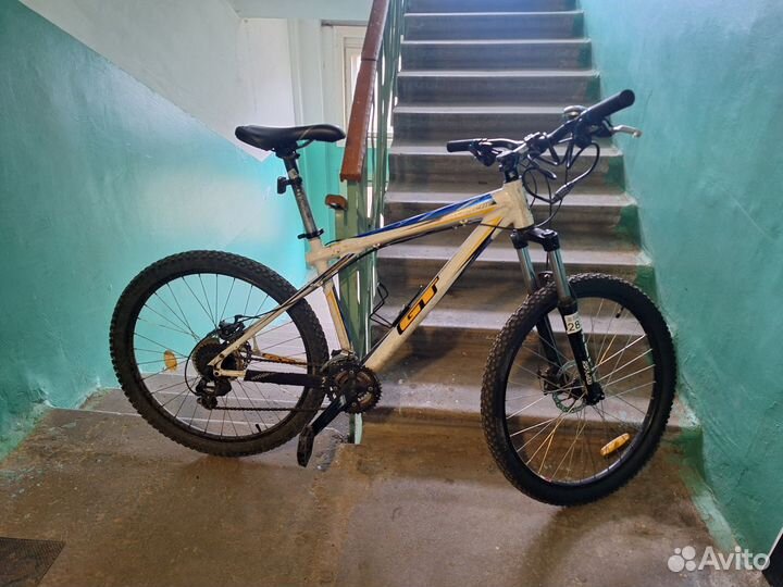 Велосипед Gt avalanche 3.0