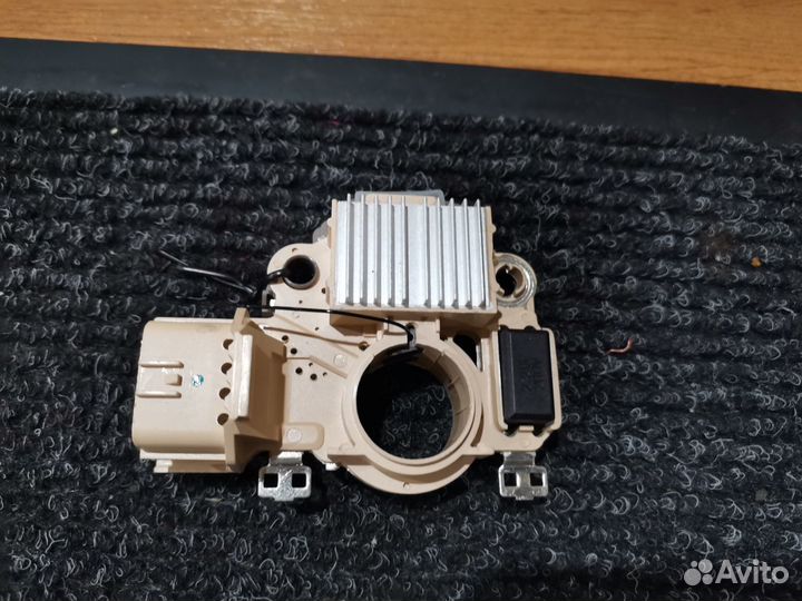 Реле регулятор генератора IM341 CG138340