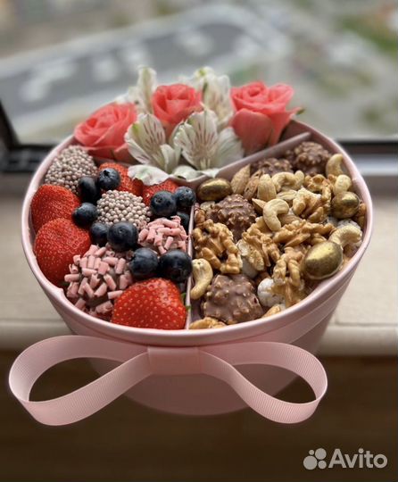 Клубника в шоколаде, букет на 1 сентября