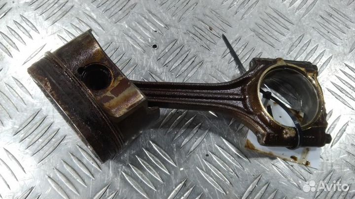 Поршень Audi A4 B6 (01-05) 1.8 Бензин