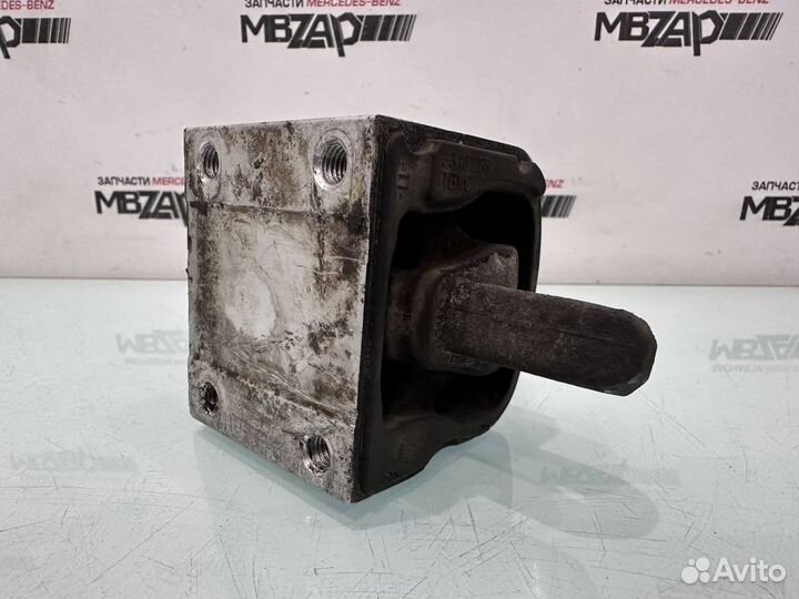 Подушка АКПП Mercedes W447 V447