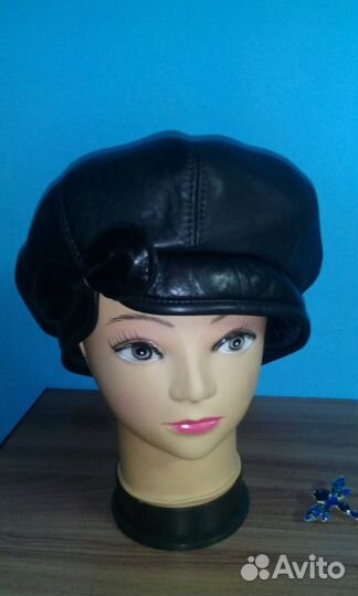 Берет из натуральной кожи. Новый