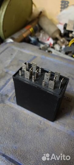 Реле стеклоочистителя Ауди А4 Б5, Пассат Б5, Б5+