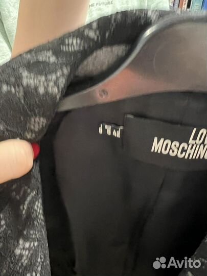 Пальто love moschino оригинал xs