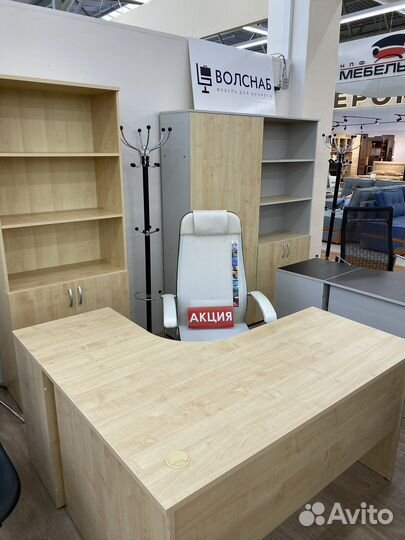 Стол угловой