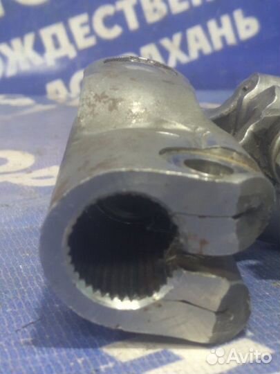 Рулевой карданчик Nissan Maxima A33 седан 2002