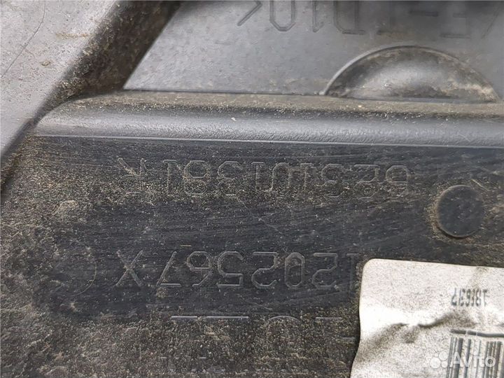 Решетка радиатора Renault Kangoo, 2016