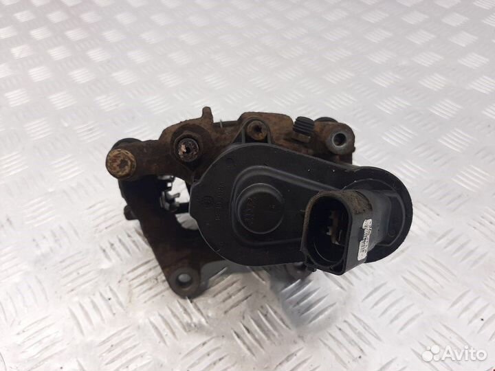 Суппорт задний левый для Audi A6 C6 4F0615403F