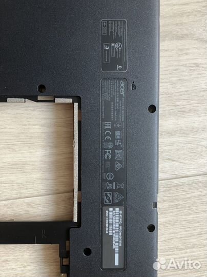 Ноутбук Aser Aspire ES1-572 в разборе