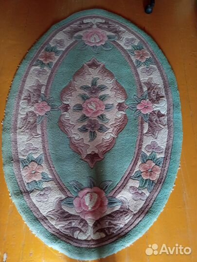 Ковёр овальный с выпуклым рисунком, красивый