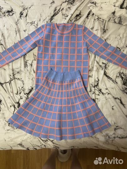 Костюм женский