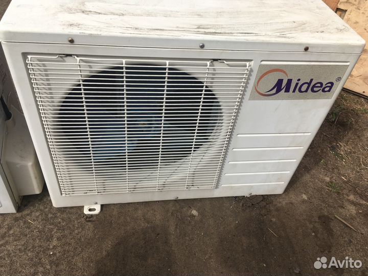 Кондиционер потолочный