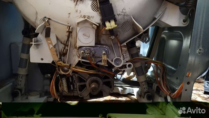 Стиральная машина с вертикальной загрузкой