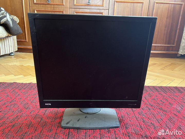 Монитор 19 дюймов