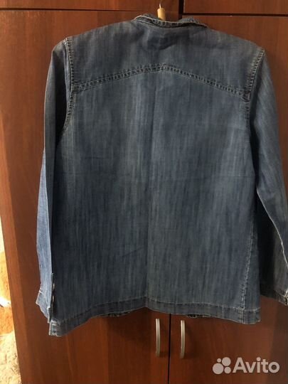 Джинсовая куртка