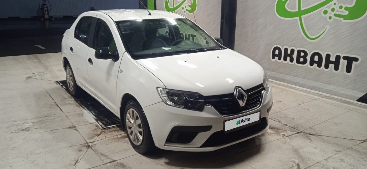 Renault Logan: фото владельца