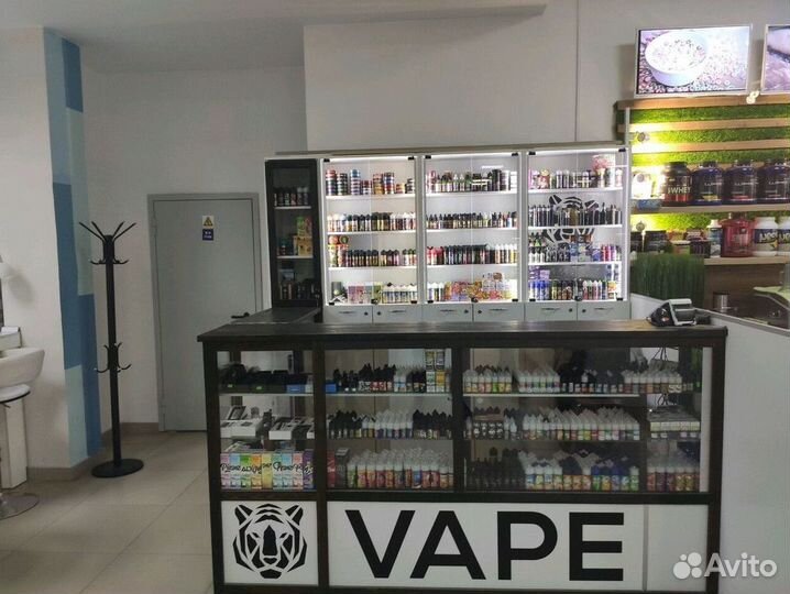 Магазин табачной продукции в оживленном районе
