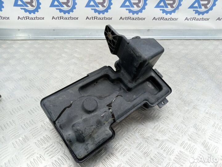 Бачок омывателя лобового стекла Volkswagen Tiguan