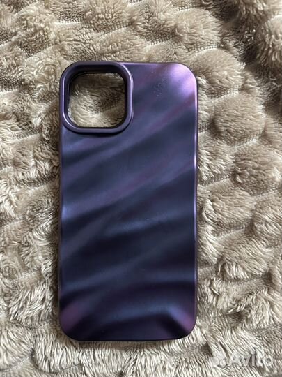 Чехлы на телефон iPhone 13