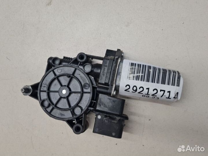 Моторчик стеклоподъёмника задний правый Mini Clubm