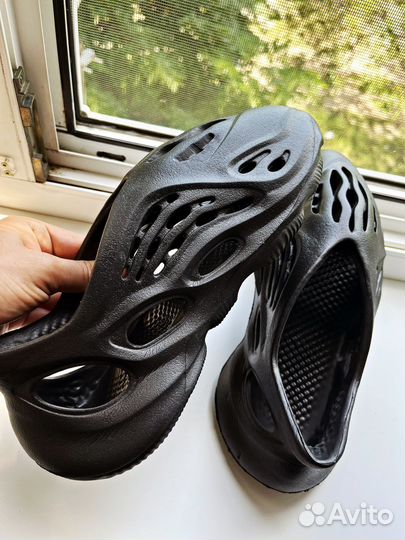 Кроссовки yeezy boost