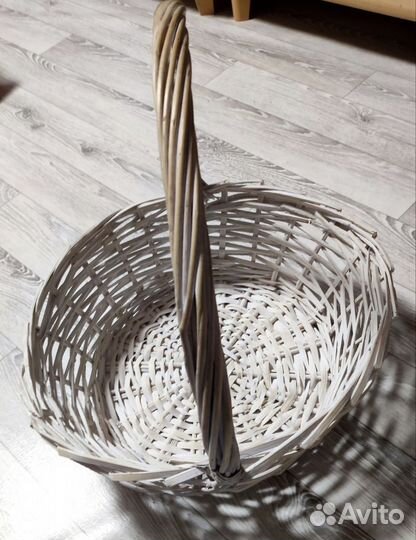 Корзина плетёная из ивовой лозы