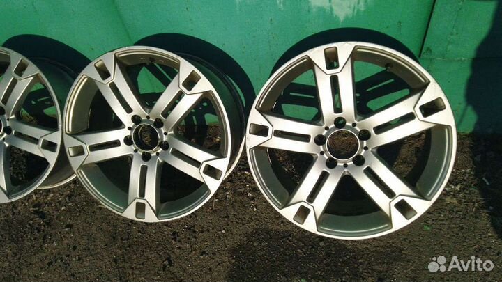 Литые диски на Mercedes Benz ML R18