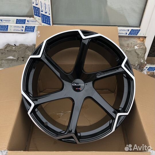 Диски Giovanna Dalar R22 на Lexus RX Infiniti QX70