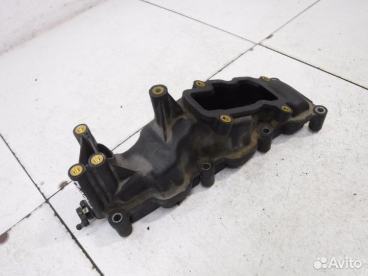 Впускной коллектор Ауди