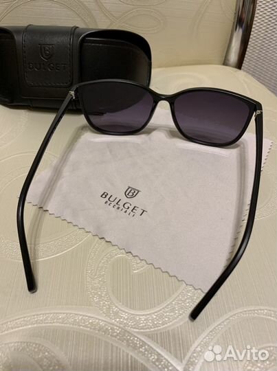 Очки солнцезащитные