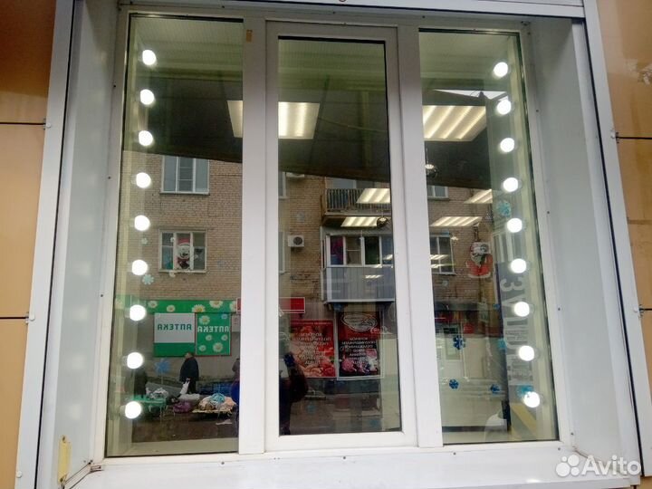 Подсветка на окно и входную группу