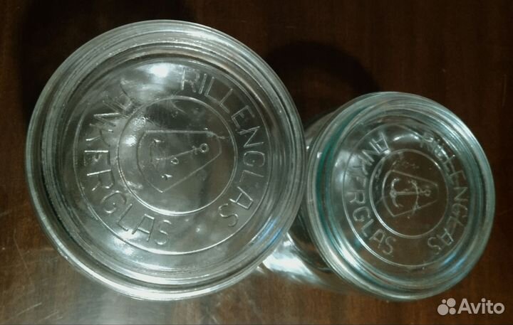 Банки с крышками, Германия 60-е годы