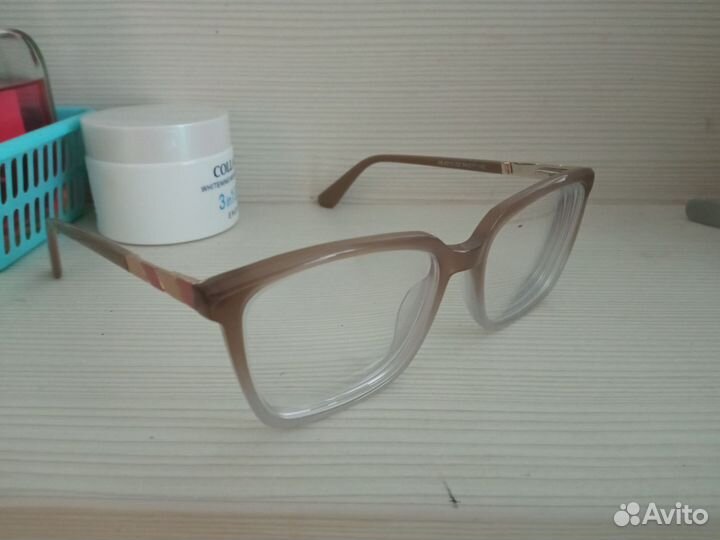 Линзы контактные