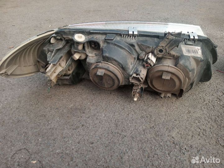 Фара Nissan bluebird sylphy