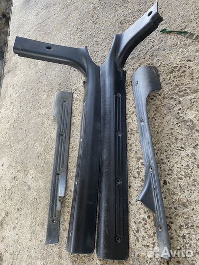 Пластиковая облицовка порогов калина гранта