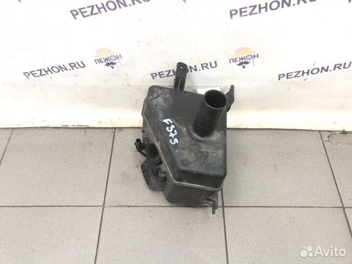 Бачок омывателя Kia Sportage внедорожник 2.0 2010