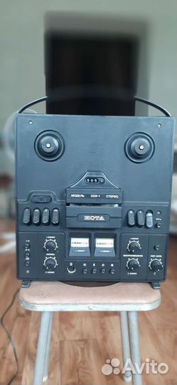 Катушечный магнитофон