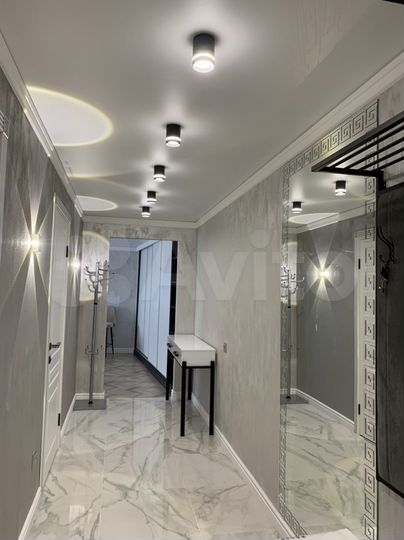 2-к. квартира, 54 м², 3/14 эт.